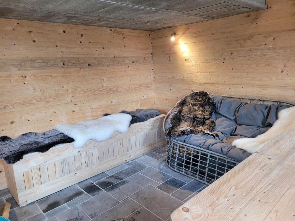 Nice Holiday Home In Nature With Sauna, Hot Tub En Swimming Pool Вервье Экстерьер фото
