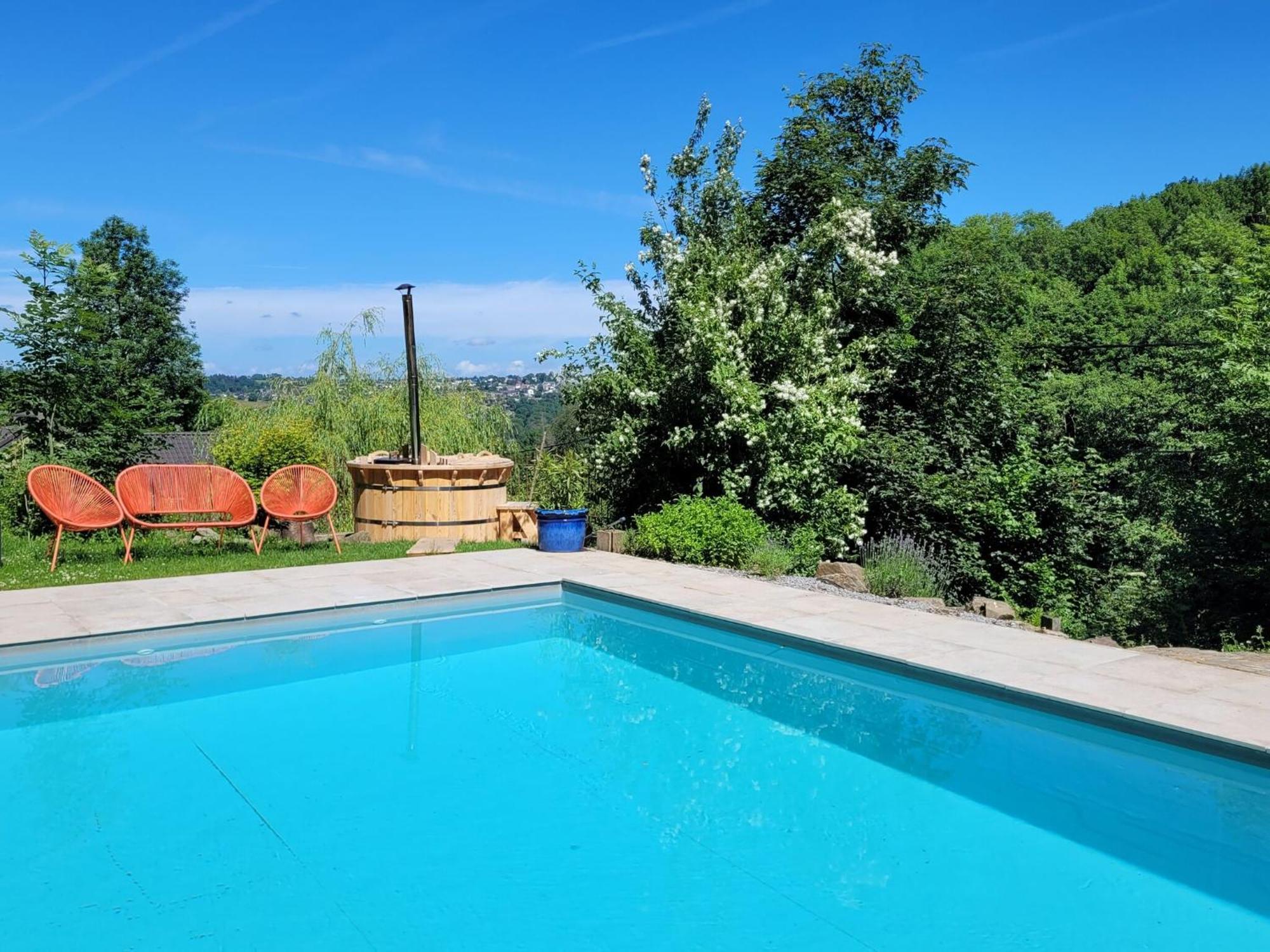 Nice Holiday Home In Nature With Sauna, Hot Tub En Swimming Pool Вервье Экстерьер фото